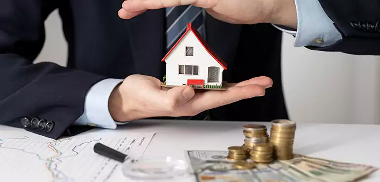 Who Do We Buy Houses From in Pembroke Pines, FL?